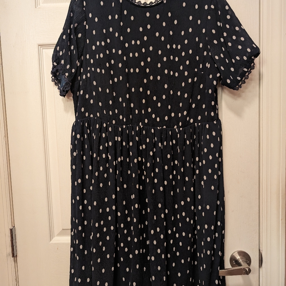 Blue and white polka dot dress from 1901.